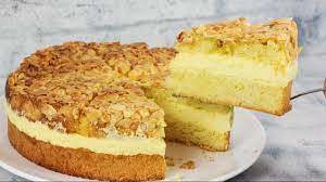 Bienenstich und sommer, das passt einfach super zusammen. Bestes Bienenstich Rezept Bienenstich Torte Mit Vanillecreme Youtube