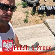 How much does a yard of wood chips weigh?