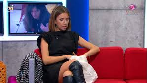 Uma mulher não é um objeto sexual. Pipoca Paga Salario Aos Comentadores Do Big Brother
