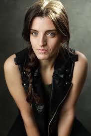 Alecia Bennett's Instagram, Twitter & Facebook