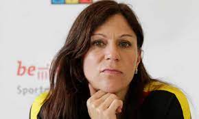 Germany's modern pentathlon national team coach kim raisner was disqualified from the tokyo olympics on saturday after she hit a horse during competition. Kf4d Kxbs Vvam