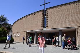 40 take bus number 52 (direction scialoja) for 4 stops. Le Messe In Diretta Tv E Social Di Domenica 13 Giugno 2021