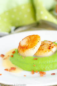 Pan Seared Scallops Recipe With Pea Puree Bacon Beurre Blanc Recipe Scallops Seared Scallop Recipes Pan Seared Scallops