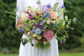 Country bouquets floral is a wedding florist and event design studio based in skagit valley, wa. Wild Country Garden Wedding Bouquet Brides Bouquet Foliage Bouquet Accessories Bouquets Corsages Koleksiyon Com Tr