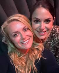 Carrie Berkman Lewis 👸🏼🏡 (@berkslewis) • Instagram photos and videos