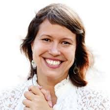 Norma Valle's Instagram, Twitter & Facebook