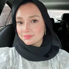 Sama lahh dah la nama saya ni 'Meirysha' baca dia Mary