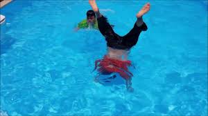 Kanak kanak lemas dalam kereta. Kanak Kanak Lemas Ibu Bapa Sila Hati Hati Youtube