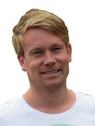 Ellen Kader's Instagram, Twitter & Facebook