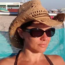 aurora roman (@aroman642)