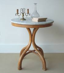 Thonet Bentwood Round Marble Top Table 1stdibs Com Vintage Side Table Table Marble Table Top