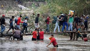 La separación final de venezuela empezó a. Tausende Venezolaner Sturmen Uber Grenze Nach Kolumbien Aktuell Amerika Dw 02 04 2019