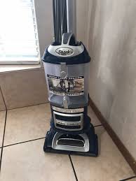 If you all the parts of your vacuum cleaner you know how important a roller brush is. Shark Vacuum Cleaner Lift Away Press A Button To Lift The Canister Away And Easily Clean Hard To Reach Areas Anti A Shark Vacuum Vacuum Shark Vacuum Cleaner