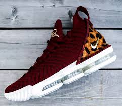 The lebron 16 features a modified upper from the lebron 15 known as battleknit 2.0 for more foot security and functionality. Upgrade You Nike Lebron 16 King With New Strings Lace Kings