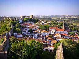 Η πορτογαλία σήμερα, με οκτώ αιώνες πλούσιας πολιτιστικής κληρονομιάς, ζει στον παλμό της ευρώπης, στον παλμό του μέλλοντος. Portogalia A8hnorama Travel