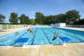 Piscine A Montlouis Sur Loire Horaires Tarifs Et Telephone Guide Piscine Fr