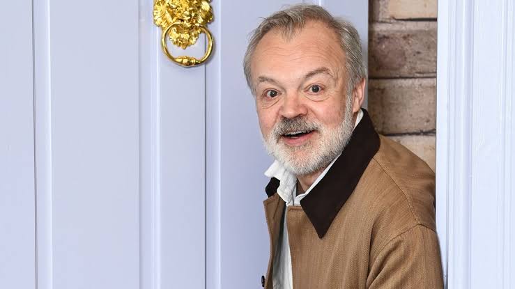 ITV Axes Graham Norton's The Neighbourhood After One Shaky Season |  HuffPost UK Entertainment