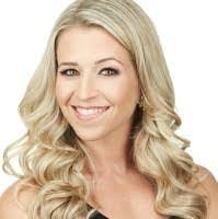 Aimee Hanna's Instagram, Twitter & Facebook