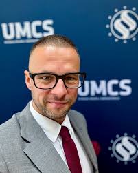 👆Jak blisko 16 lat temu (tak tak…) opuszczaliśmy wspólnie z  @grzegorz_niebudek mury wydziału prawa @umcs_lublin nawet do głowy nam nie  przyszło, że tam wrócimy 😉 🔥A dziś @ltca.pl została oficjalnym partnerem  nowego