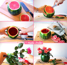 Quanto basta per creare un centrotavola fai da te estivo da paura! Centrotavola Estivo Fai Da Te Con Fiori Freschi E Anguria