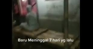 Perjalanan roh yang baru meninggal. Heboh Video Penampakan Sosok Perempuan 7 Hari Meninggal