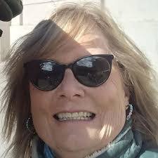 Pauline Henning's Instagram, Twitter & Facebook