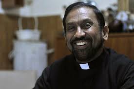 Saludos, bendiciones y mensajes en las redes sociales para el Padre Ignacio  que cumple 66 años