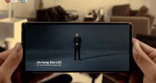 Tv를 보지 않을 때는 오디오나 액자처럼 쓸 수도 있고, 스피커만 남겨두고 화면을 아예 감출 수도 있습니다. 1gd47 K3uoftm