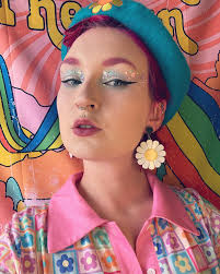 Yesterday's makeup look for a cute outing with Ms Mama Delight #pinup  #pinupgirl #pinupmakeup #motd #redlips #redmakeup #redmakeuplook