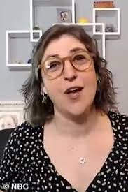 Full cast related news & interviews pictures. Mayim Bialik Bill Whitaker And Katie Couric Will Serve As Guest Hosts On Jeopardy Daily Mail Online