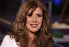 كشفت مصادر، عن انهيار الفنانة ميرفت أمين، فور علمها بوفاة الفنانة دلال عبد العزيز. Ù…ÙŠØ±ÙØª Ø£Ù…ÙŠÙ† ØªØ«ÙŠØ± Ø§Ù„Ø¬Ø¯Ù„ Ø¨Ø£Ø®Ø¨Ø§Ø± Ø²ÙˆØ§Ø¬Ù‡Ø§ Ù„Ù„Ù…Ø±Ø© Ø§Ù„ØªØ§Ø³Ø¹Ø© ÙˆØªÙƒØ´Ù Ø­Ù‚ÙŠÙ‚Ø© Ø§Ù„Ø£Ù…Ø± Ù…Ø¬Ù„Ø© Ù‡ÙŠ