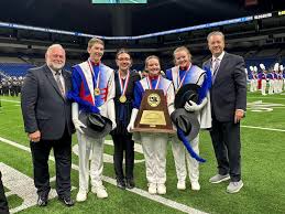 The Sundown Roughneck Band wins its first #UILState Marching Band title  since 2011! 🏆 2A Final Standings: 🥇 Sundown 🥈 Ganado 🥉 Bogata  Rivercrest Results ➡️ smbc.uiltexas.org