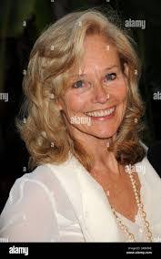 Brenda Siemer's Instagram, Twitter & Facebook