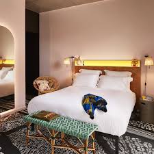 Chambres Design Bar Brunch Restaurant Insolite A Lille Mama Shelter En 2020 Chambre Design Idee Chambre Chambre Moderne