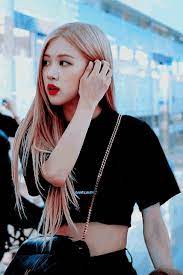 Rosé is set to grace the cover of the magazine's upcoming issue, which hits newsstands on april 8. Blackpink Rose Gif Blackpink Rose Kpop Discover Share Gifs