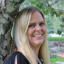 Tamra Petersen's Instagram, Twitter & Facebook