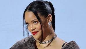 Rihanna Trends After Performing At A Pre-Wedding Party In India