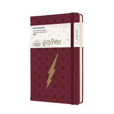 Amazon.com : Moleskine Limited Edition Harry Potter 12 Month 2022 Daily  Planner, Hard Cover, Large (5" x 8.25"), Bordeaux Red : Office Products