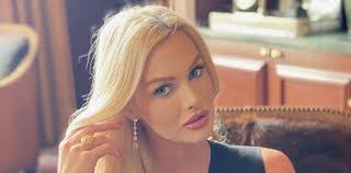 Taylor Cusack's Instagram, Twitter & Facebook