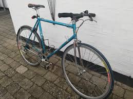 On the fork, rear brake bridge and seat. Olmo Sanremo Kr 300 Brugte Cykler