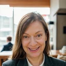 Caryn Sullivan's Instagram, Twitter & Facebook