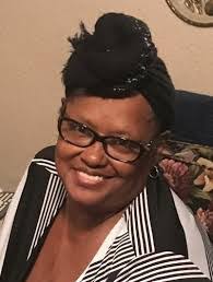 Denise Tull's Instagram, Twitter & Facebook