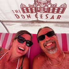 Ever wonder how octopus eat? If you're looking for the gourmet chefs of the  sea, look no further than the octopus. 🐙 While they only prepare meals for  themselves— inside their mouth