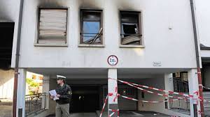 18 menschen wurden bei dem brutalen gewaltritt verletzt. Die Schockstarre Lost Sich Panorama