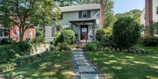 37 Kreider Ave Lancaster Pa Home For Sale Manheim Township Single Tucked Back On A Quiet Side Street In Convenient Backyard Oasis Paver Patio Summer Nights