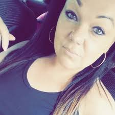 Nicole Stoops (@nicdamstoops23)