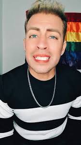 Vídeos de Nick lombardi (@nicklombardioficial) con «sonido original