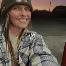 Female friend wanted, 420 friendly, horse riding