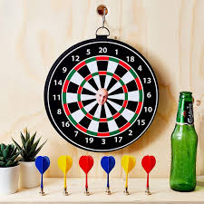 Eğer profesyonel oyuncu iseniz ve turnuvaya hazırlanıyorsanız antrenman yapmak için de dart boardları tercih edebilirsiniz. Personalised Photo Magnetic Dart Board Buy From Prezzybox Com