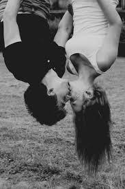 Black And White Kissing Kisses Tumblr Cute Couples Hugging Hugging Couple Cute Couples